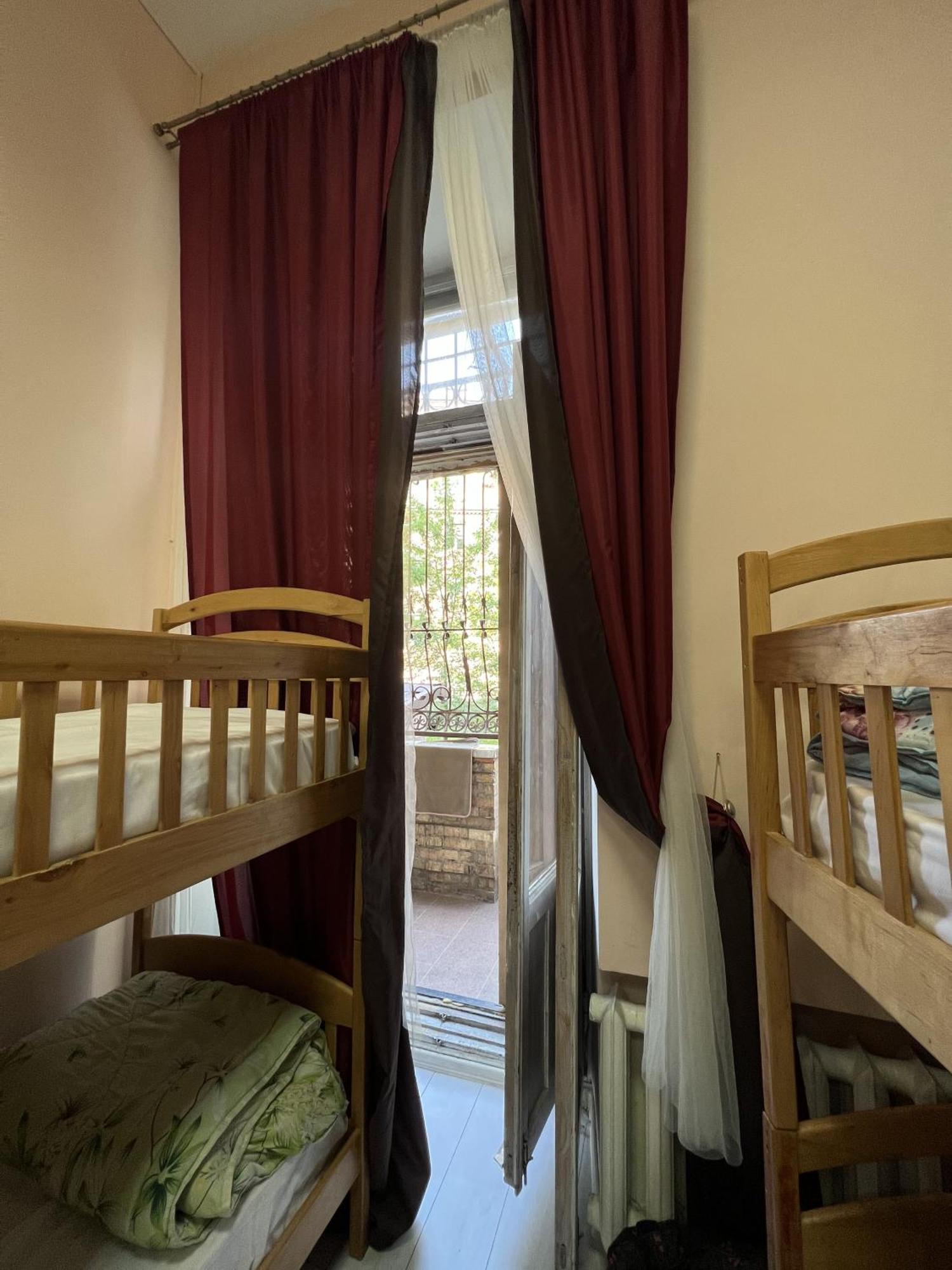 Dja Hostel Kyiv Eksteriør billede